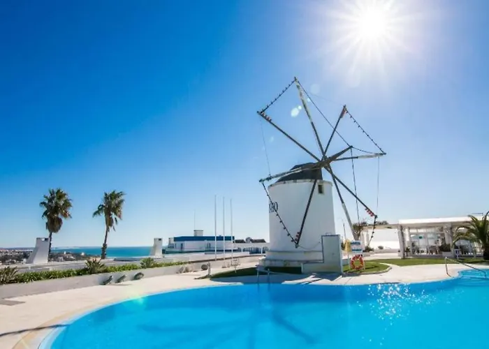Windmill Hill Luxury Апартаменты *